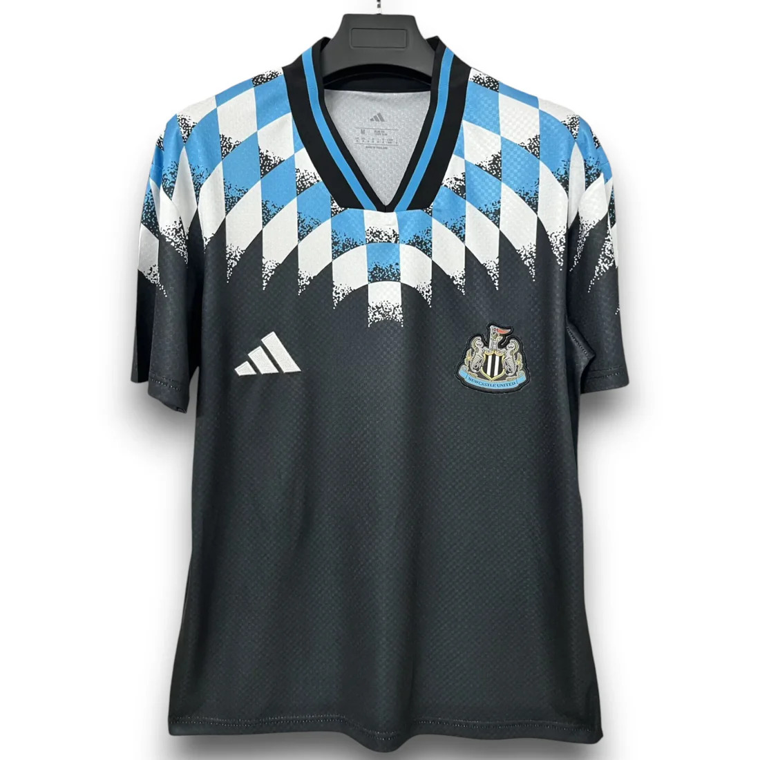 Camiseta Newcastle United 26/27 Retro Camiseta Newcastle United 26/27 Retro